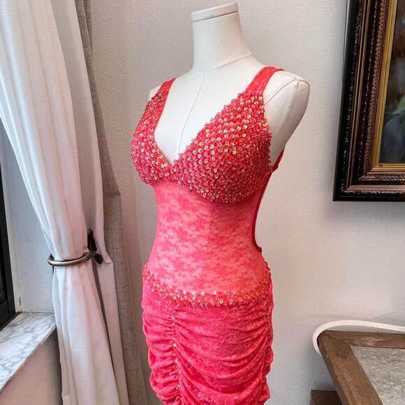 Rhythm Couture Beaded Lace Ruched Mini Dress – Size M, NWT - Picture 2 of 8